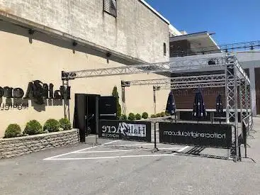 Photo de Half Acre Nightclub