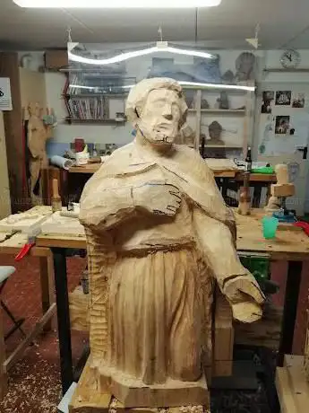 Photo de Corso di scultura del legno Leone D'oro