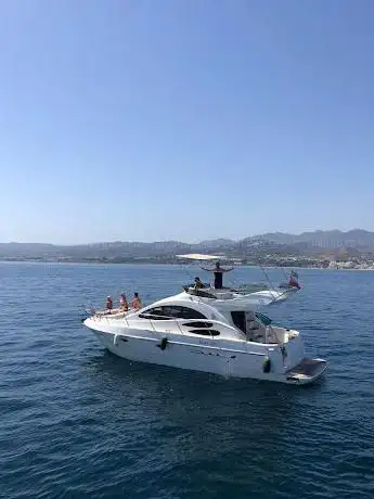 Photo de Fishing Boat  fishing charter