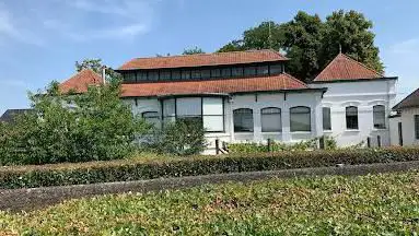Maison Florimond Desprez (Ancien Emplacement du Château de la Famille Montmorency)