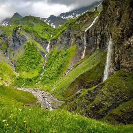 Wasserfall-Arena Batöni