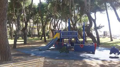 Pinède Salvadori