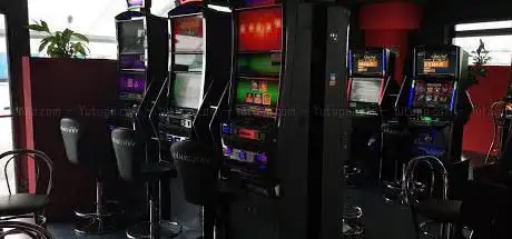 Photo de sala giochi VLT fortuna games