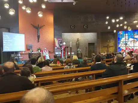 Photo de Église catholique Notre-Dame-des-Victoires à Marcq-en-BarÅ“ul