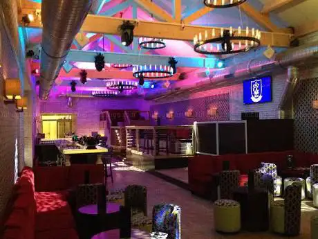 Le 33 Club