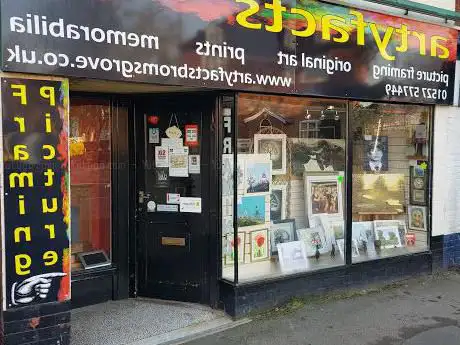 Artyfacts Gallery & Framing