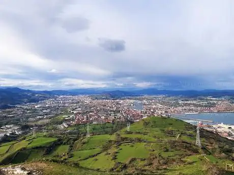 Photo de Castillo Serantes