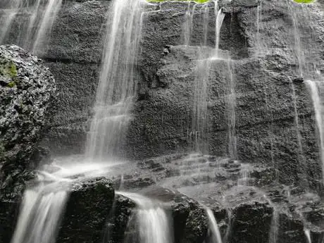 Photo de Folly Dolly Falls