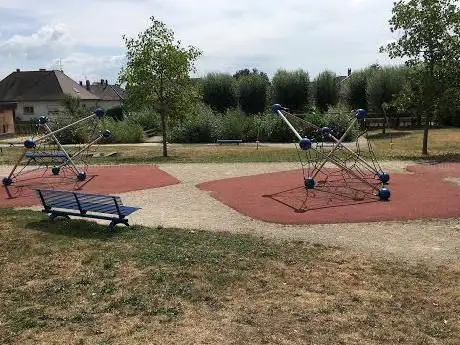 Photo de Aire de jeux du Jardin du Tilleul