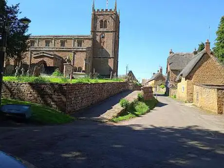 Photo de St Thomas of Canterbury Church