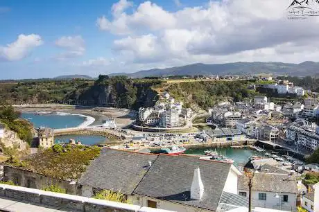 Photo de Panorámica de Ḷḷuarca