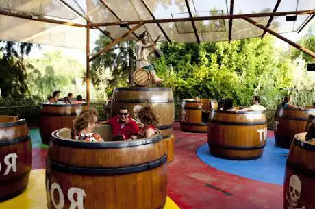 Los Toneles