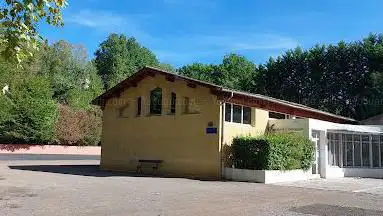 Photo de Youth Club 'Home Pour Tous'