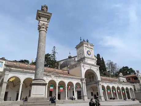 Photo de Loggia of San Giovanni