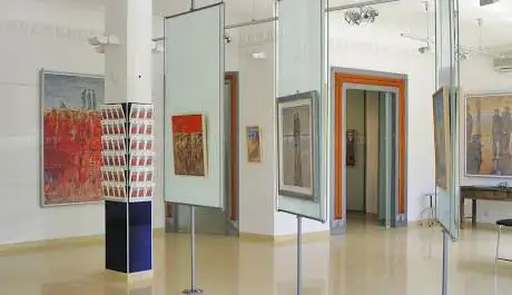 Photo de First Art Gallery