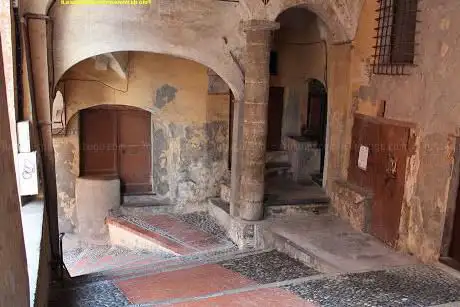 Archivolto della Tina