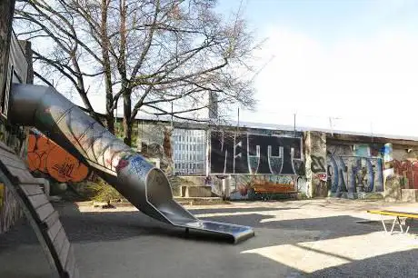 Photo de Spielplatz Hochstrasse