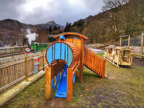 Photo de Llanberis Lake Railway