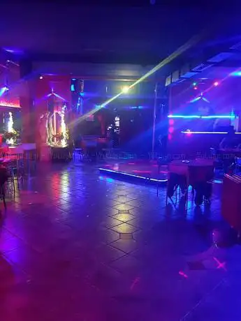 Photo de Tropical Night Club