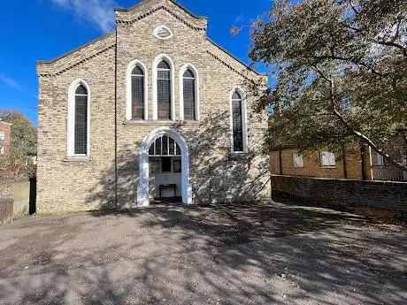 Photo de Baptist Church New London Road