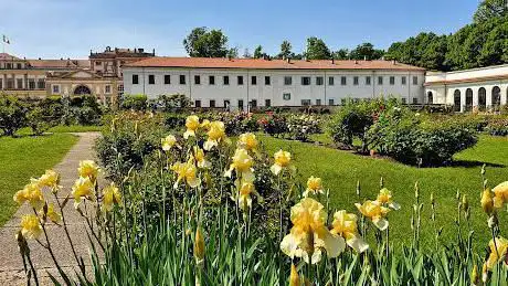 Photo de Roseto della Villa Reale di Monza