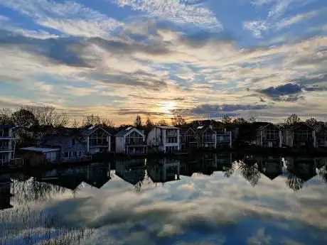 Photo de Howells Mere Lake