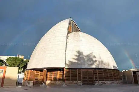 Photo de Church of Saint Mary Help of Christians