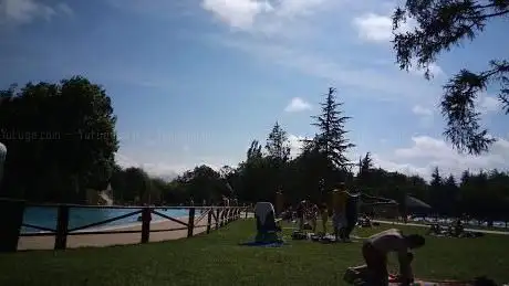 Photo de Piscinas exteriores del parque de Gamarra