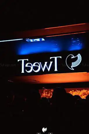 Tweet Club