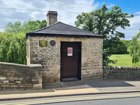 Halfpenny bridge Toll house