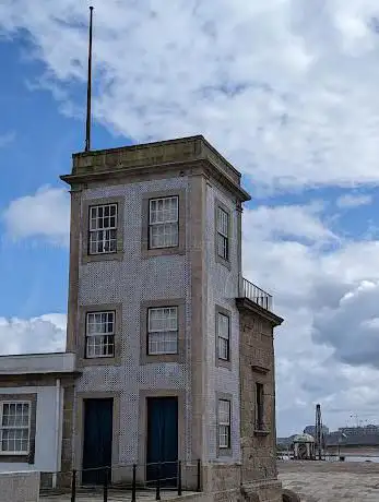 Capela-Farol de São Miguel-o-Anjo
