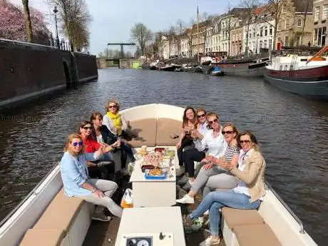 SLOEP VAREN DEN BOSCH