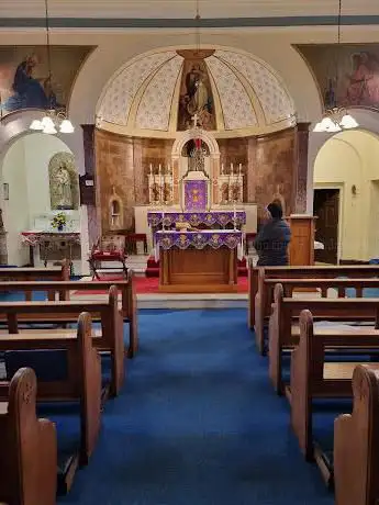 Photo de Saint Mary's Catholic Church Lea Town