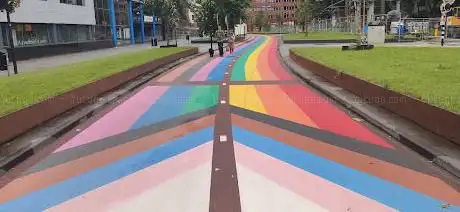 Photo de Rainbow bike path - Utrecht Science Park