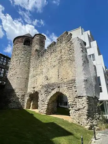 Tour Anneessens