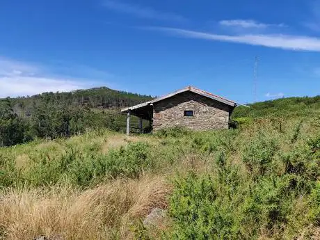 Photo de Refúgio de Montanha da Serra d'Arga