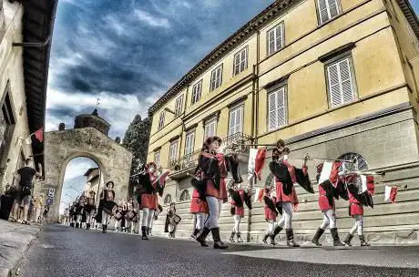 Photo de Rione Santa Maria