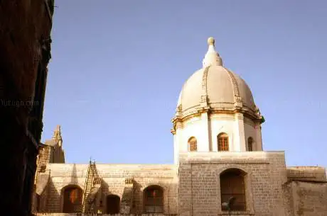 Photo de Church of Peter and Paul Apostles and Martyrs