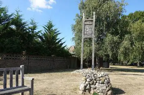 Photo de Park Street Historical Sign Post