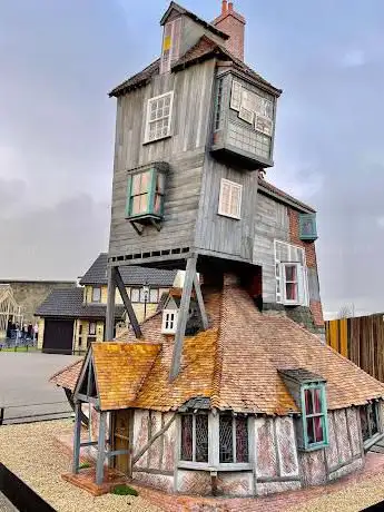 Photo de The Burrow