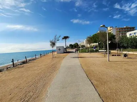 Photo de Platja dels Pescadors