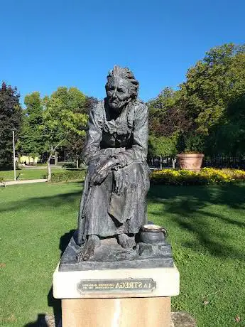 Photo de Scultura in Bronzo - la Strega