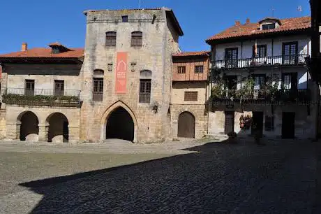 Photo de Tourist Office Santillana Del Mar