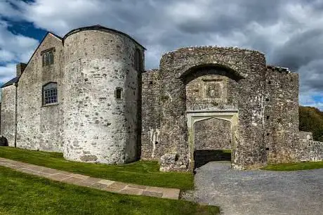 Oxwich Castle/ Castell Oxwich
