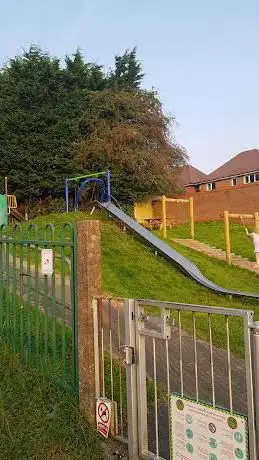Brynmorgrug playground