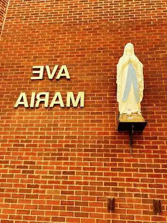 Photo de Our Lady of Lourdes R C Church