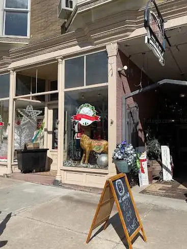 Photo de Evolve For the Home - The Christmas Store