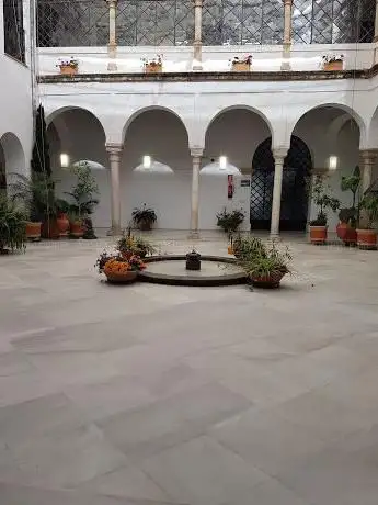 Photo de Patio de la Plaza de las Tazas