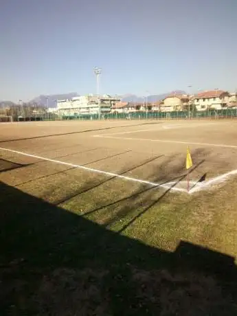 Photo de Campo Di Calcio Campo D' Aviazione