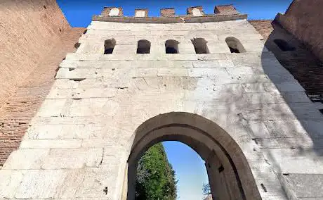 Porta Latina